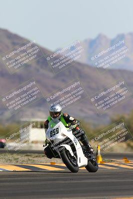 media/Mar-10-2024-SoCal Trackdays (Sun) [[6228d7c590]]/3-Turn 14 (1020am)/